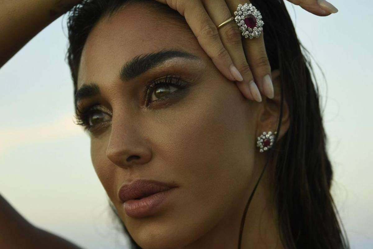 Belen Rodriguez rissa a Milano
