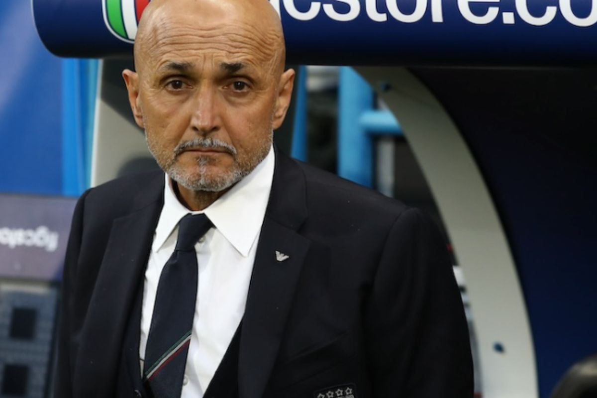 Luciano Spalletti in panchina durante una partita