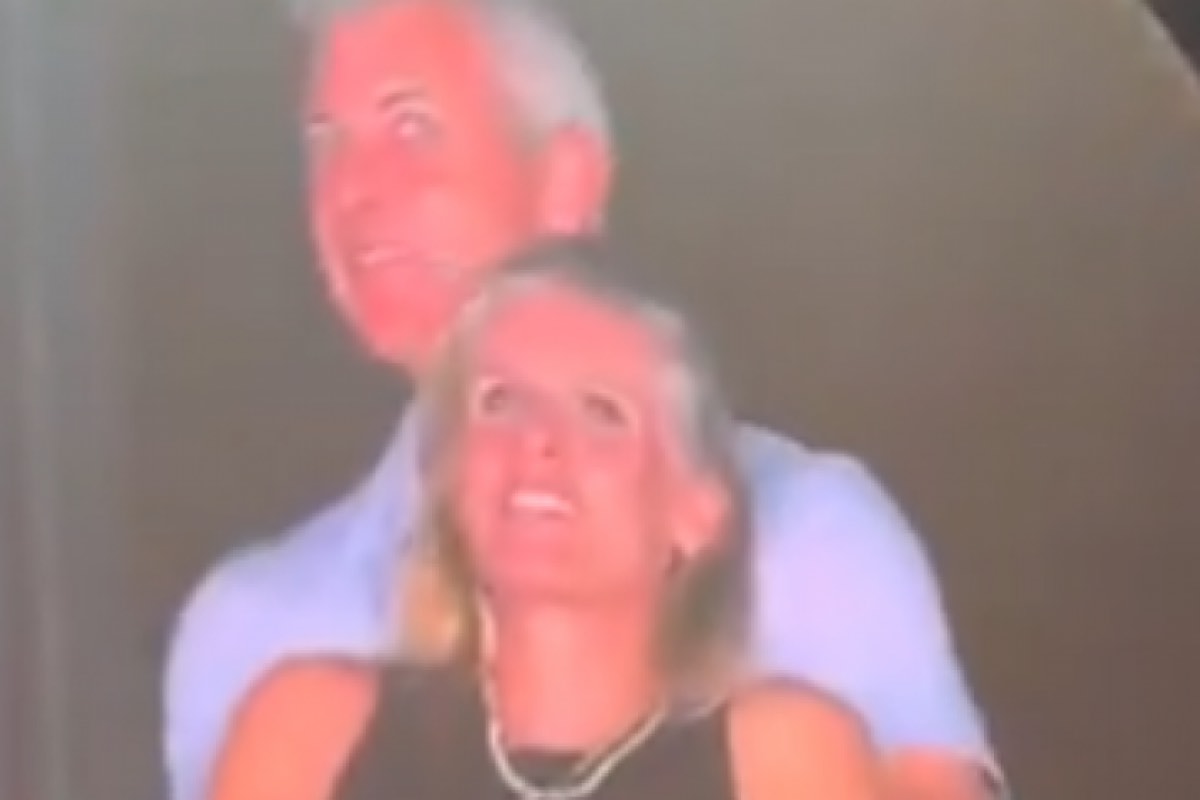 Concerto kiss cam