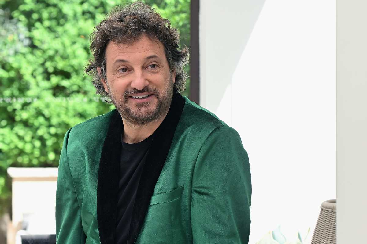 leonardo pieraccioni sorride