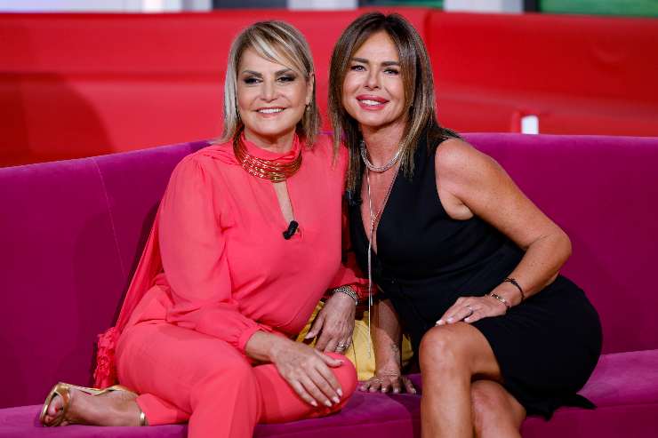 simona ventura e paola perego sedute
